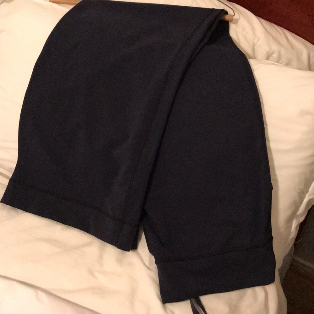 Lululemon yoga pants